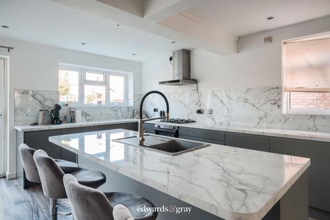 6 Mowe Croft, Birmingham, B37 7EN