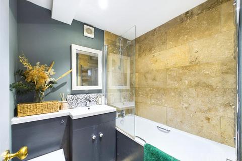 9 Haling Road, South Croydon, CR2 6HS