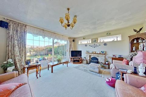 3 bedroom detached bungalow for sale, Hogarth Close, Herne Bay, CT6 6QP