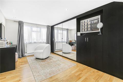 25 Wrights Road, London, SE25 6RY
