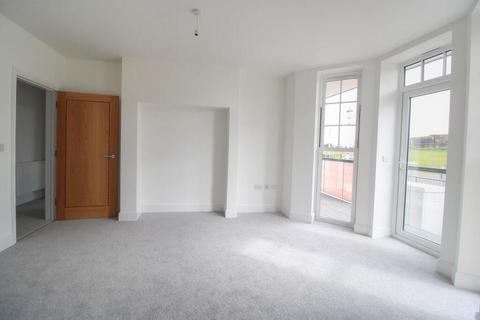 2 bedroom apartment to rent, Eastbourne BN22