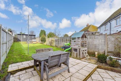 10 Grove Road, Wickhambreaux, Canterbury, CT3 1SA