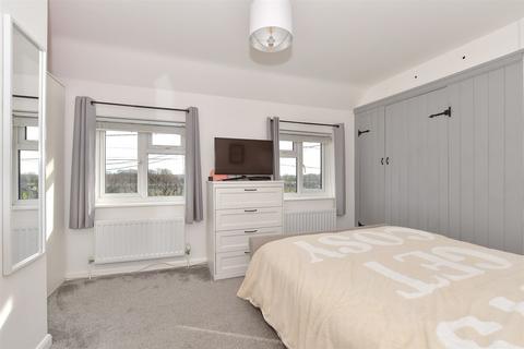 2 bedroom semi-detached house for sale, Grove Road, Canterbury CT3