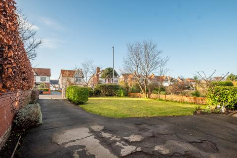 3 bedroom semi-detached house for sale, Clifton Drive, Lytham, FY8