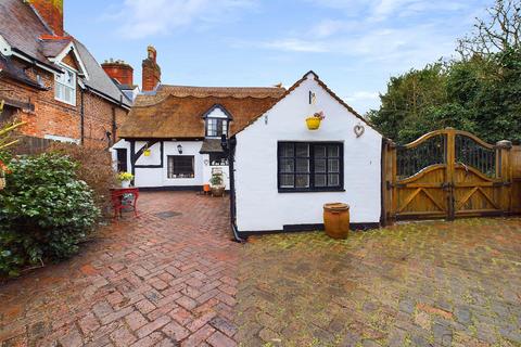 2 bedroom cottage for sale, Main Street, Alrewas, Burton-On-Trent