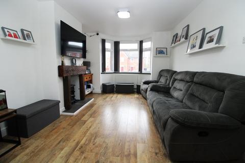 3 bedroom end of terrace house for sale, High Street, Clapham, Bedford, MK41