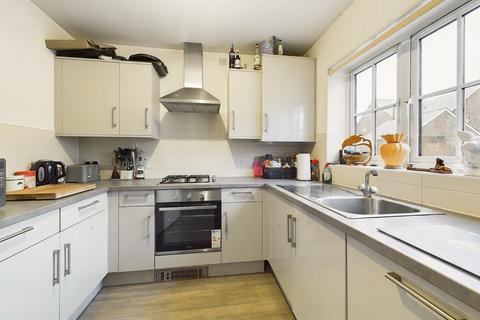 7 Neven Place, Gloucester, GL1 5NF