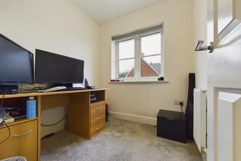 7 Neven Place, Gloucester, GL1 5NF