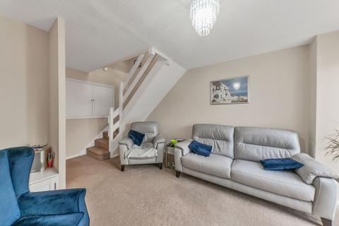 27 Ackroyd Road, Royston, SG8 7DS