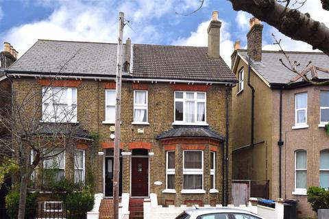 3 bedroom end of terrace house for sale, Alexandra Road, Croydon CR0