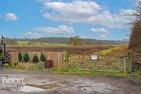 3 bedroom semi-detached house for sale, Great North Road, St Neots