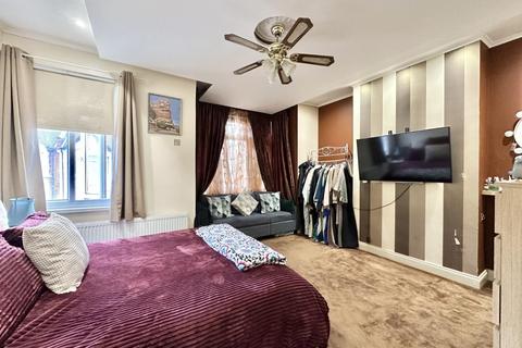 18 Aberdeen Road, Harrow, HA3 7NF