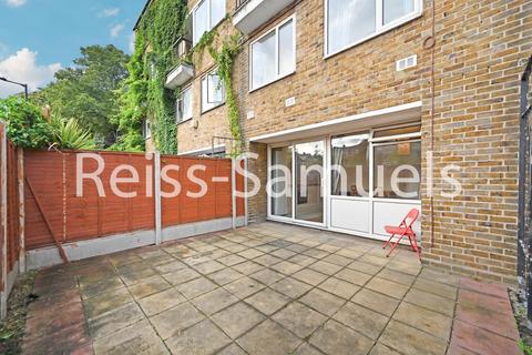 4 bedroom terraced house to rent, Lorrimore Road, Kennington,London SE17