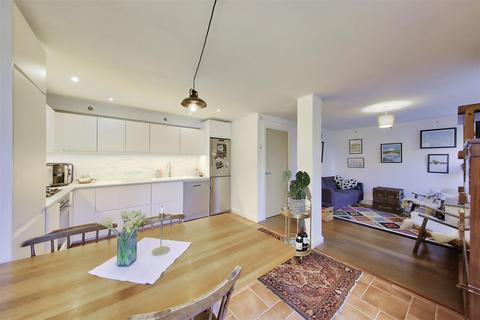 2 bedroom apartment for sale, Elderton House, Brixton SW2