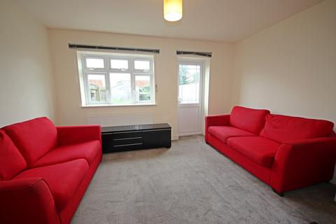 2 bedroom end of terrace house to rent, Alma Road, Bournemouth,