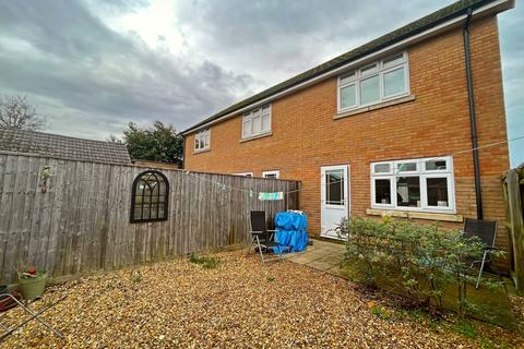 2 bedroom end of terrace house to rent, Alma Road, Bournemouth,