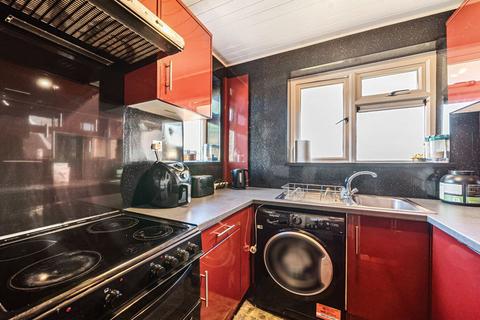 2 bedroom flat for sale, Landseer Road, Leeds, West Yorkshire, LS13