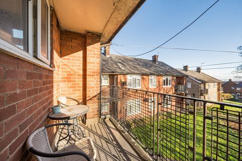 2 bedroom flat for sale, Landseer Road, Leeds, West Yorkshire, LS13