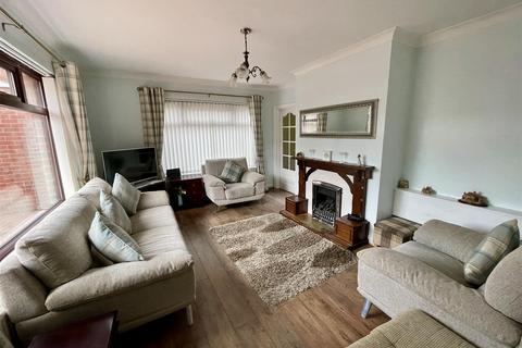 2 bedroom detached bungalow for sale, Stepney Road, Llanelli