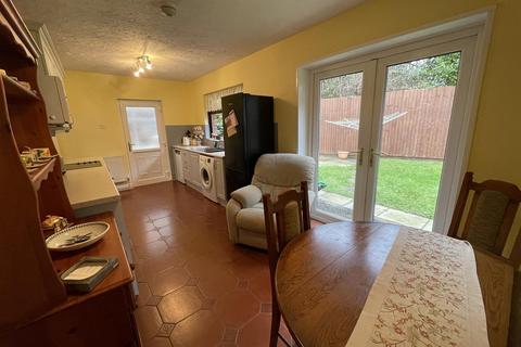 2 bedroom detached bungalow for sale, Stepney Road, Llanelli