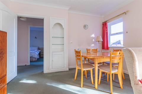 2 bedroom retirement property for sale, Watling Street, Radlett