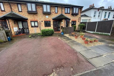 2 bedroom terraced house for sale, New Wanstead