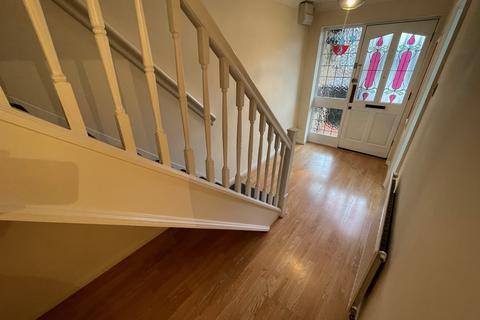 46 New Wanstead, London, E11 2SU
