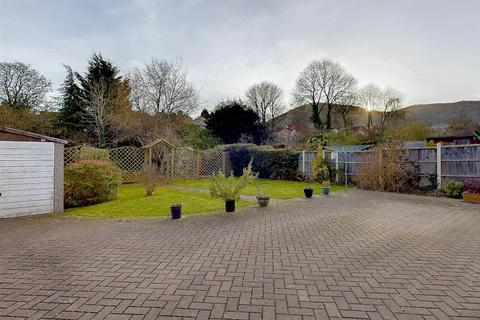 2 bedroom detached bungalow for sale, Frederick Road, Malvern