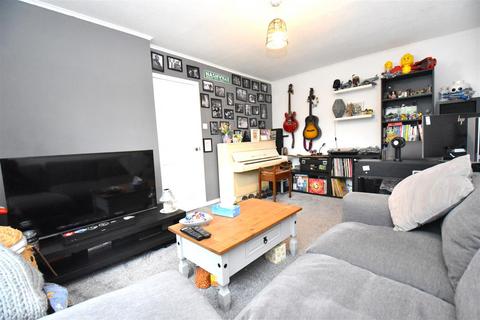 1 bedroom apartment for sale, Adams Glade, Rochford