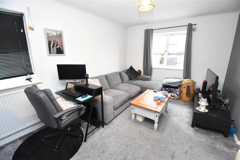 1 bedroom apartment for sale, Adams Glade, Rochford