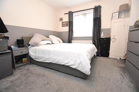 1 bedroom apartment for sale, Adams Glade, Rochford