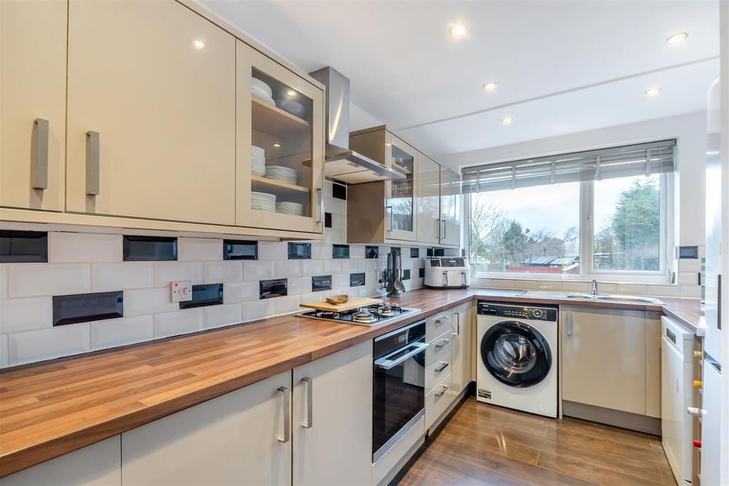 8634726-interior15.jpg