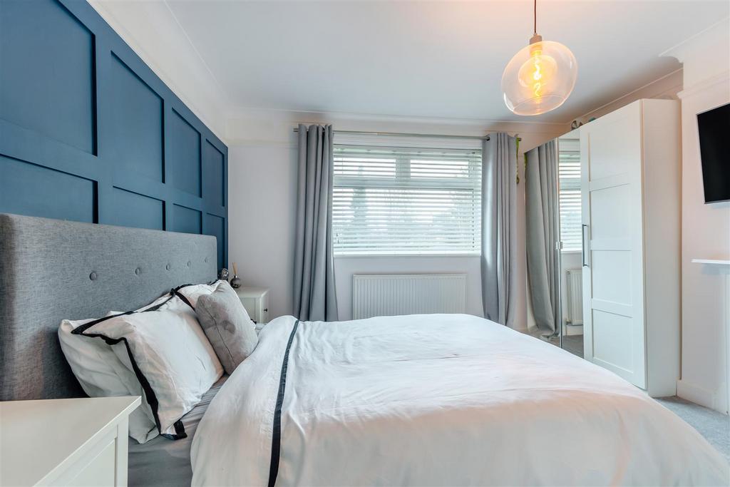 8634726-interior01.jpg
