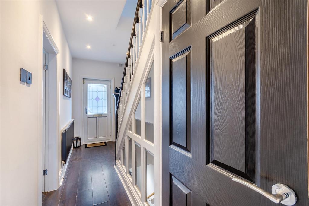 8634726-interior18.jpg