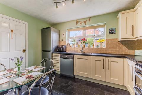 25 Blackberry Way, Evesham, WR11 2AH
