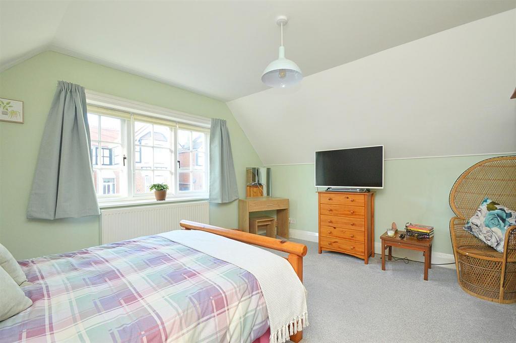 Resized Bed1a.jpg