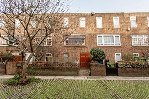 3 bedroom terraced house for sale, Patriot Square, Bethnal Green, E2