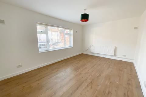 2 bedroom flat for sale, Leigh-on-Sea SS9