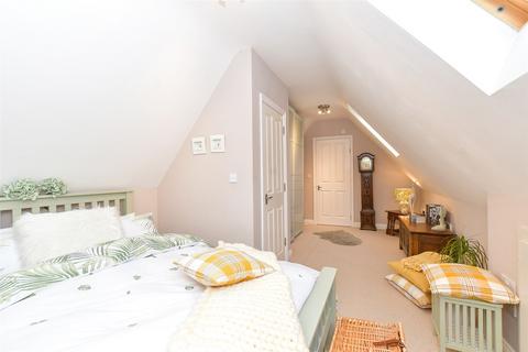 3 bedroom townhouse for sale, Castle Mews, Waterlooville, Hampshire