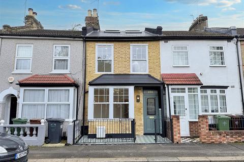 138 Dawlish Road, London, E10 6QN