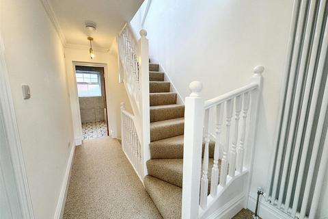 138 Dawlish Road, London, E10 6QN