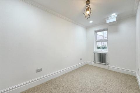 138 Dawlish Road, London, E10 6QN
