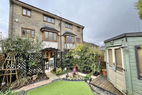 4 bedroom semi-detached house for sale, Valemount, Hadfield, Glossop