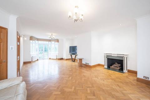 5 bedroom detached house to rent, Crespigny Road, Hendon, London, NW4