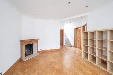 5 bedroom detached house to rent, Crespigny Road, Hendon, London, NW4