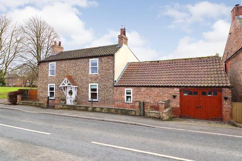 3 bedroom detached house for sale, Hatkill Lane, Full Sutton, York