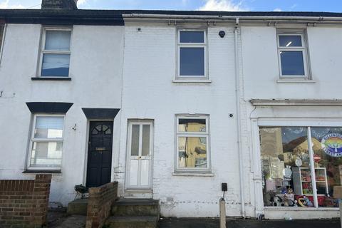 2 bedroom terraced house to rent, Jeffery Street, Gillingham ME7