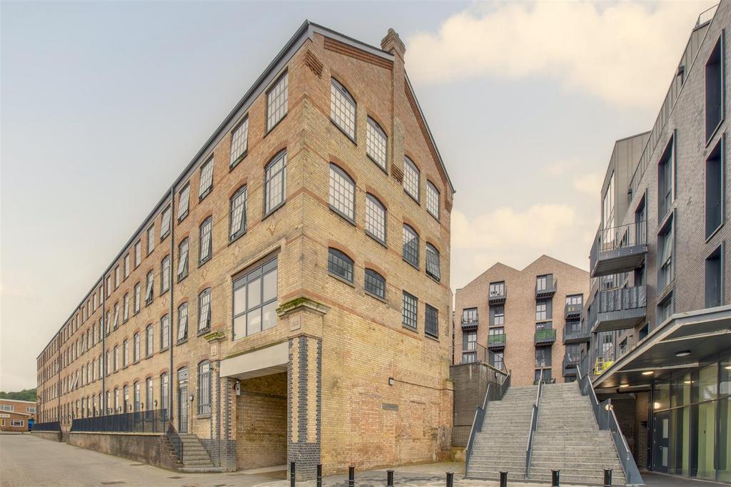 Flat 78, Birch House, Leigh Street, HP11 2 WR-21.jp