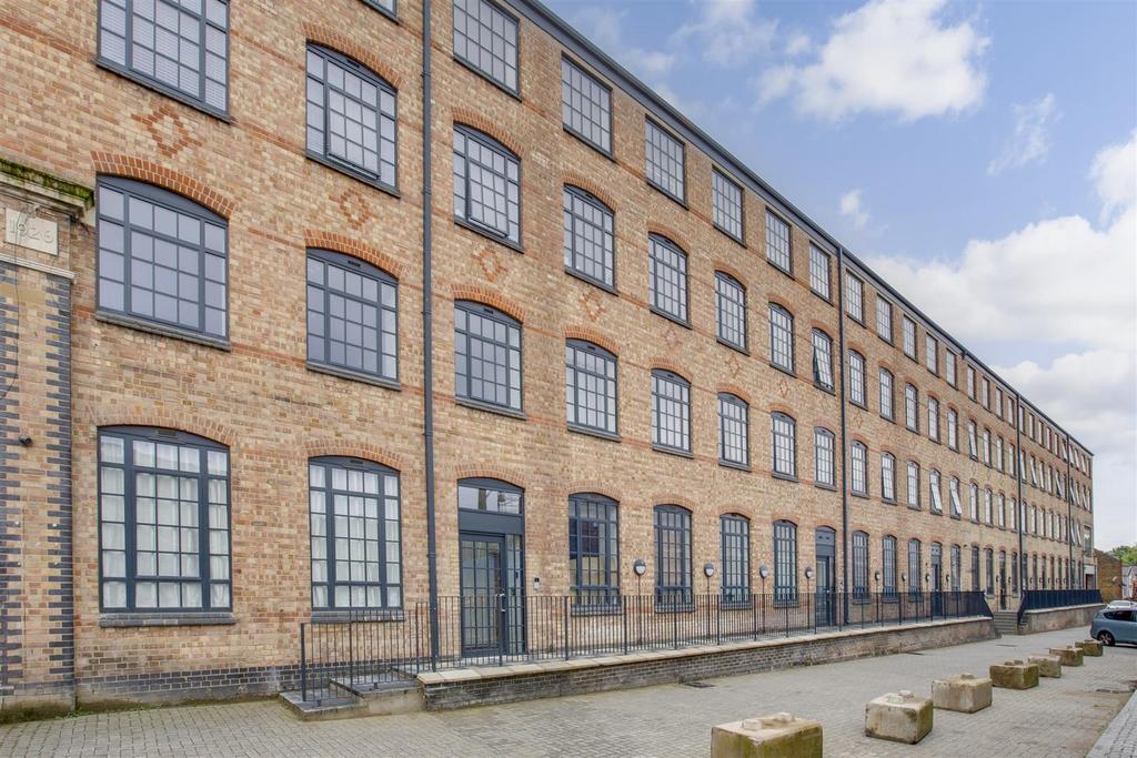 Flat 78, Birch House, Leigh Street, HP11 2 WR-22.jp