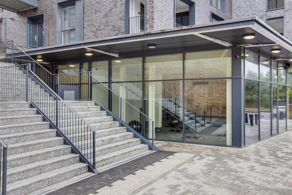Flat 78, Birch House, Leigh Street, HP11 2 WR-25.jp
